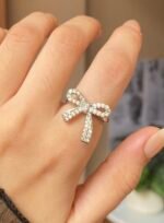 Sparkling Ribbon Ring