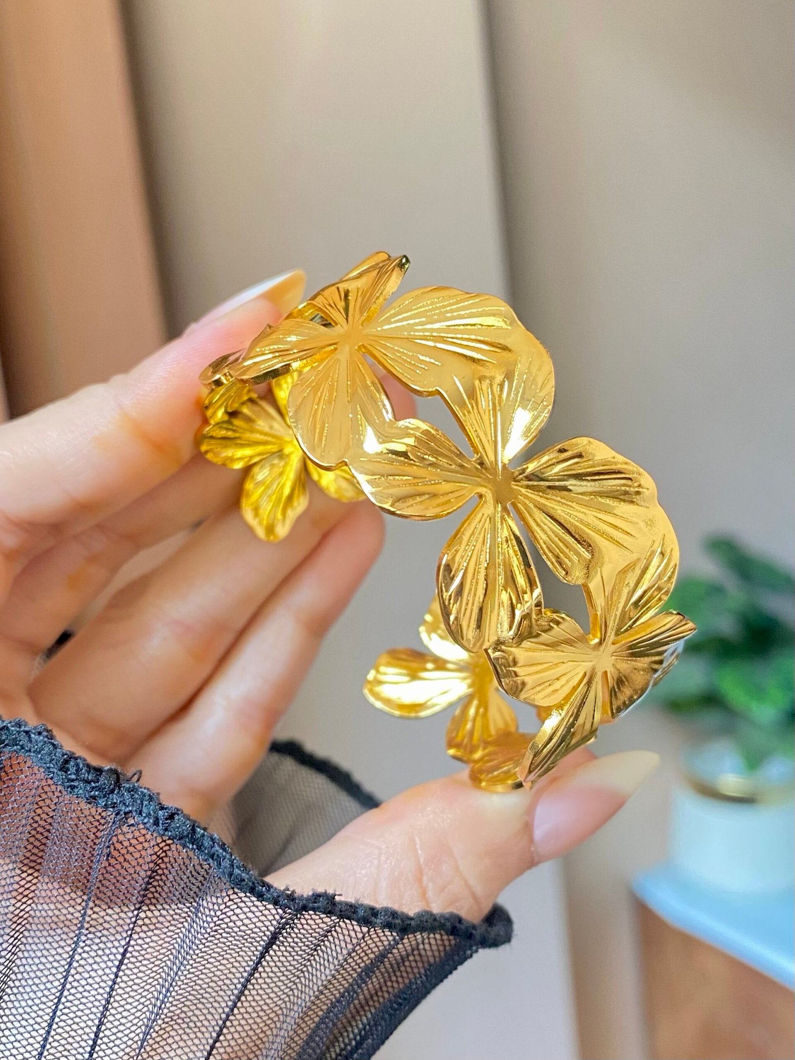 img_2753 Four Petal cuff - Image 1