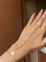 Daisy handchain - Image 2
