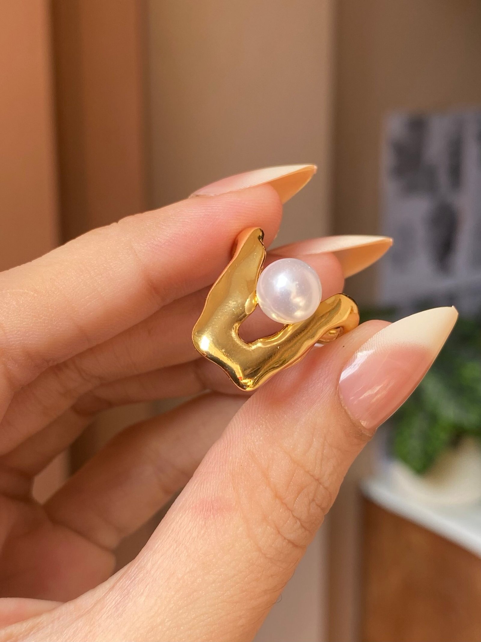 img_6154 Molten pearl ring - Image 1