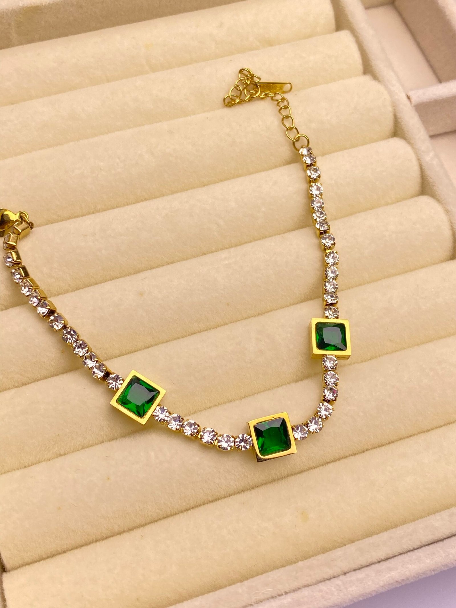img_6387-2 Triple emerald gleaming bracelet - Image 1