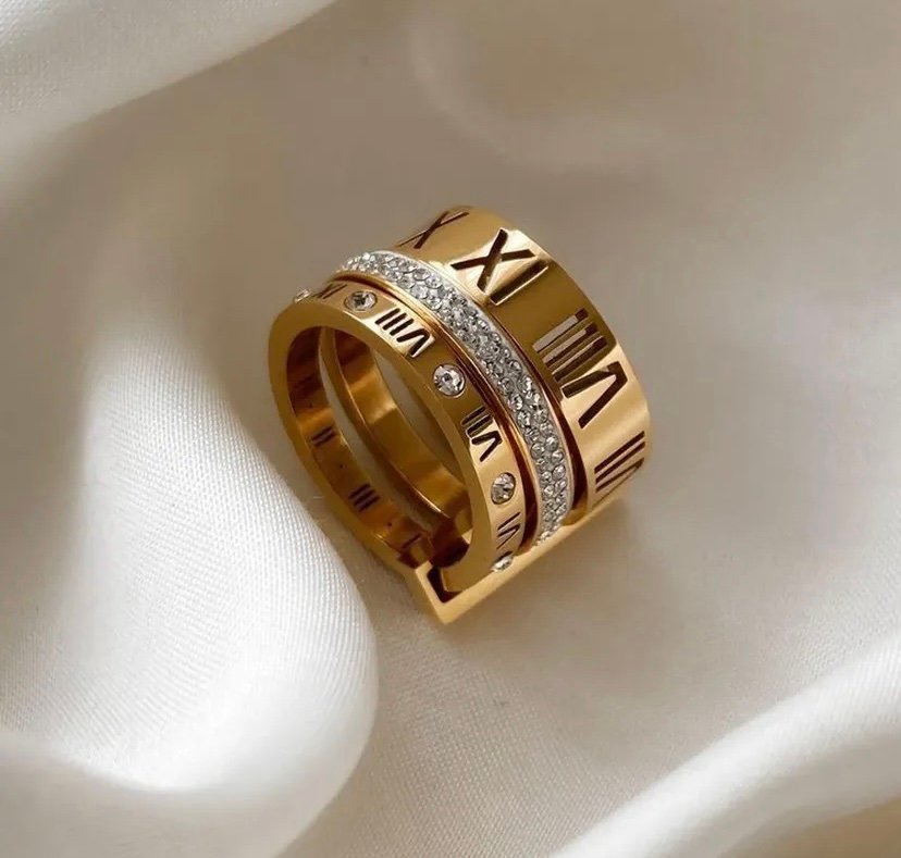 screenshot-19 Triple roman ring - Image 1