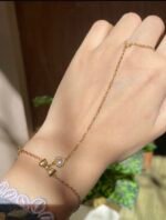 Bow heart handchain - Image 3