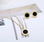 Black roman set